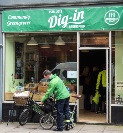 Dig-in Bruntsfield - our new community greengrocers